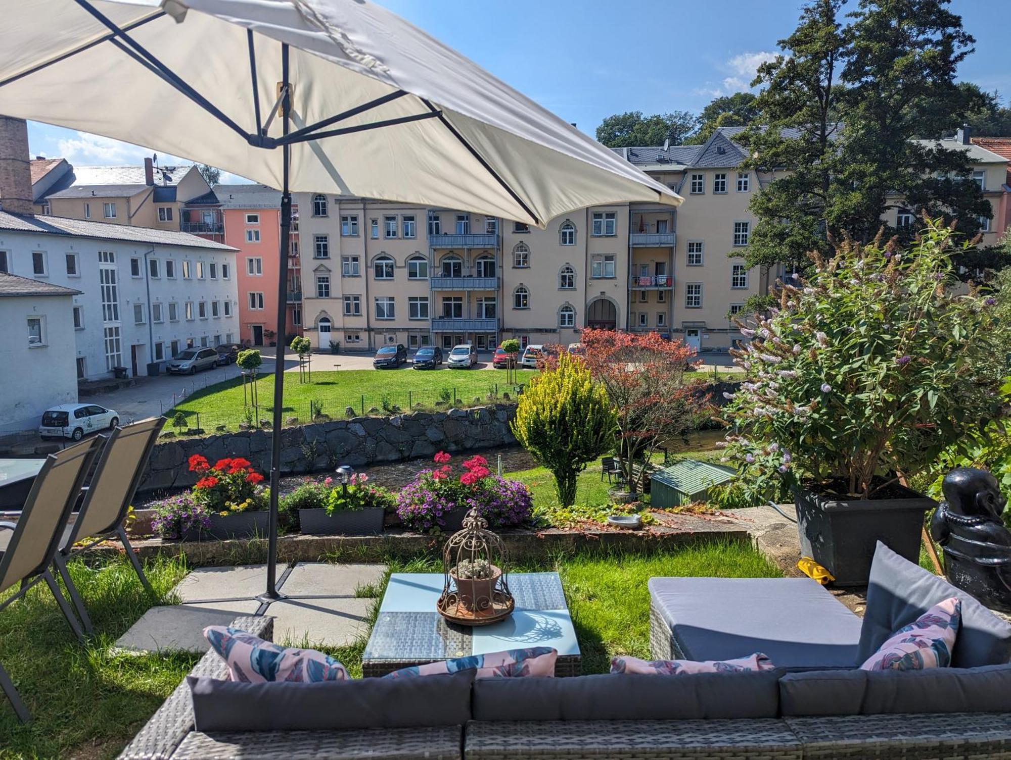 F1 - Urlaubsmagie - Helle Wohnung Mit Sauna & Pool & Whirlpool Sebnitz Dış mekan fotoğraf